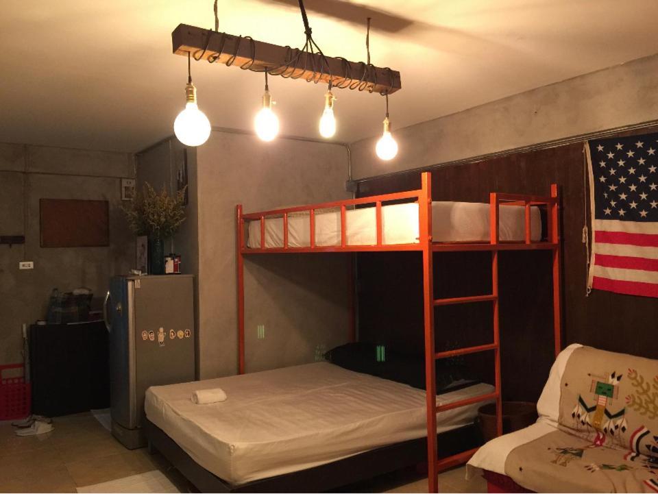Renovated Loft Style Condo Bangkok Exterior foto