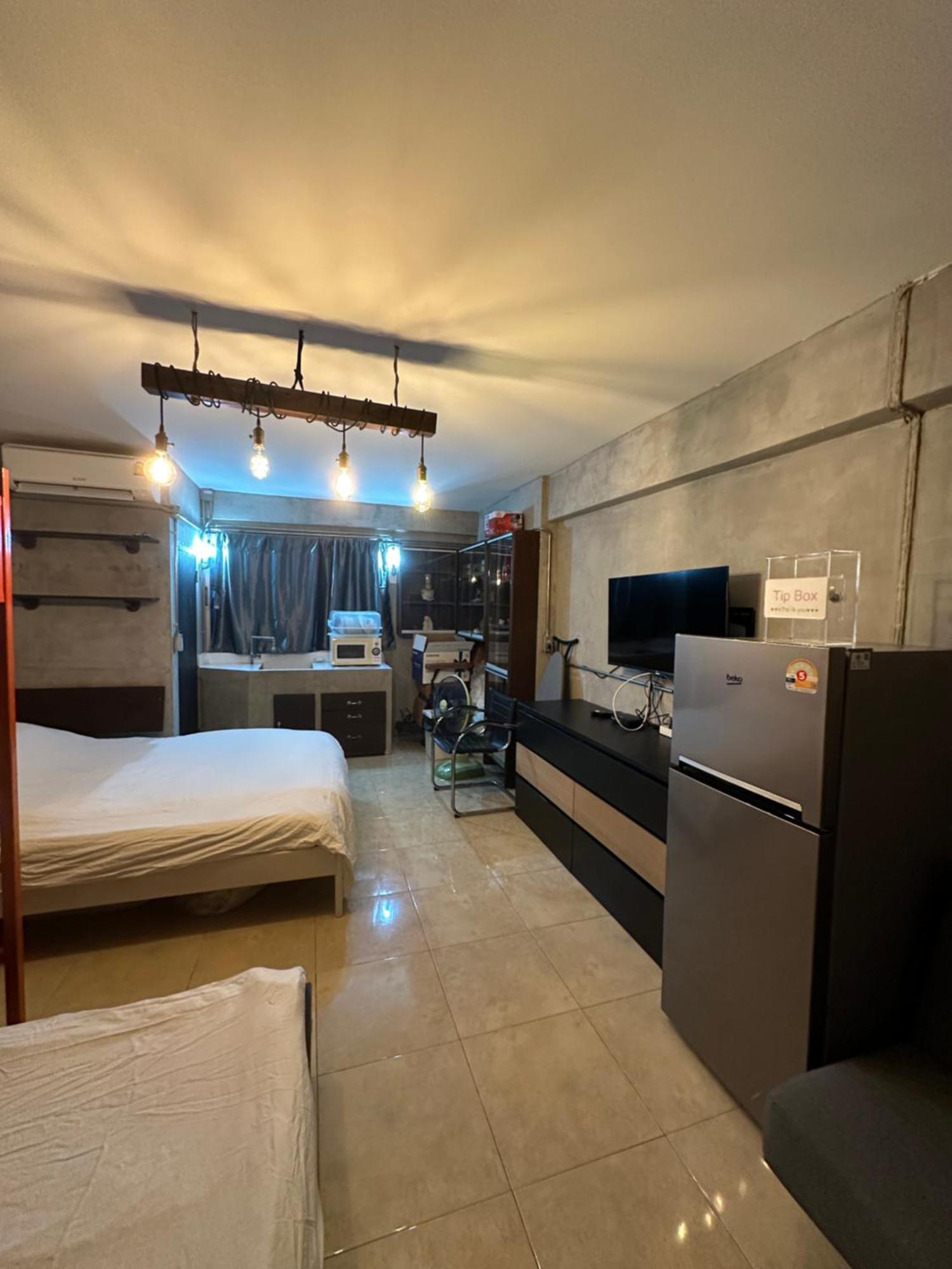 Renovated Loft Style Condo Bangkok Exterior foto